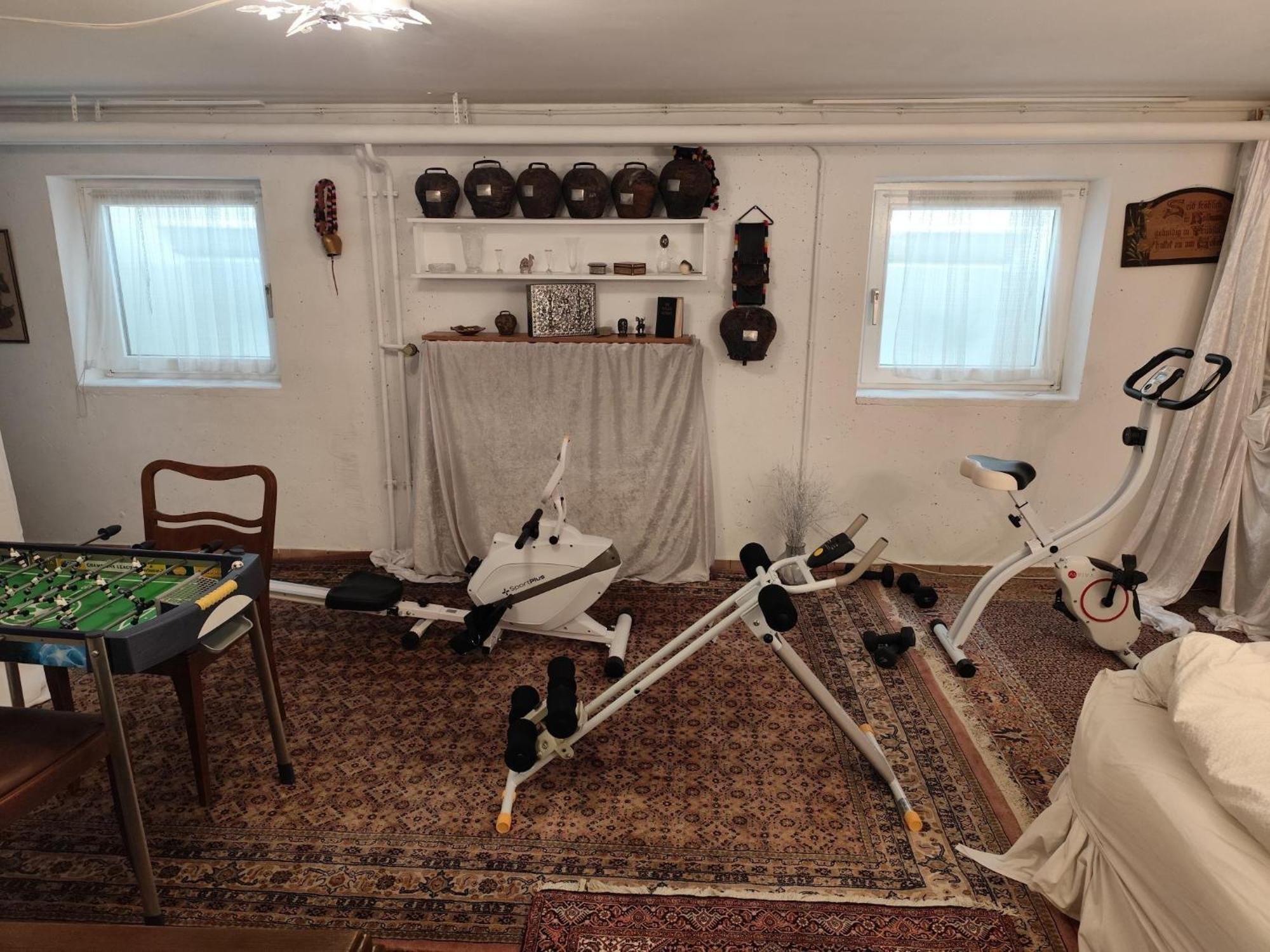 Elegant-Terraced-House-With-Bikes-Near-The-Lake-Children-At-Least-6-A-Old Штарнберг Экстерьер фото